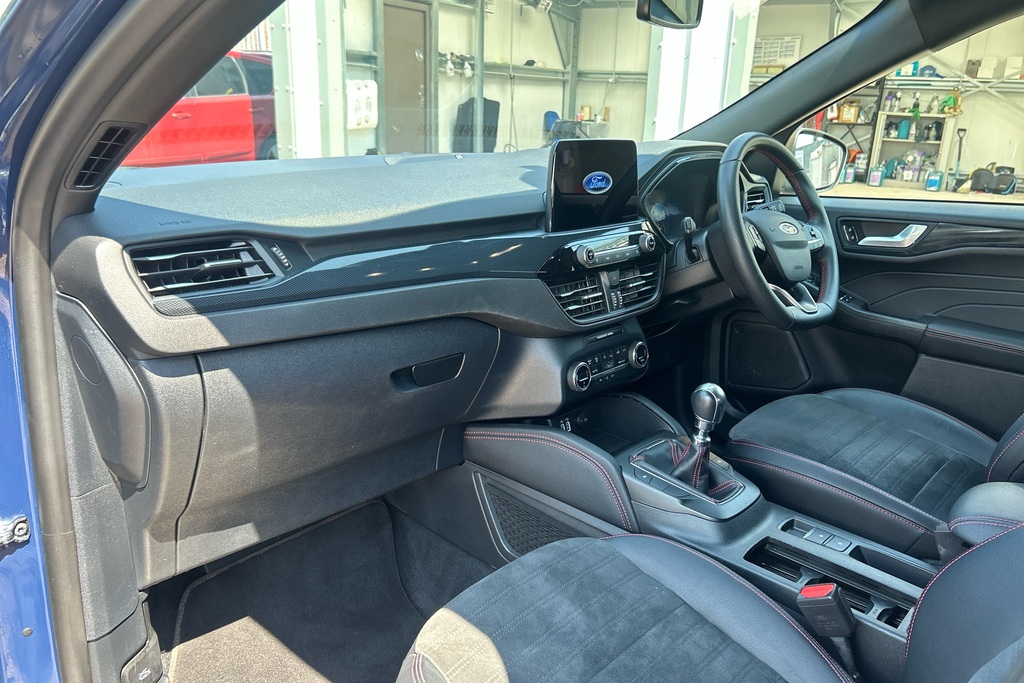 Ford Kuga Kuga St-line 2.5L Duratec 225Ps Phev Fwd Cv Black #47