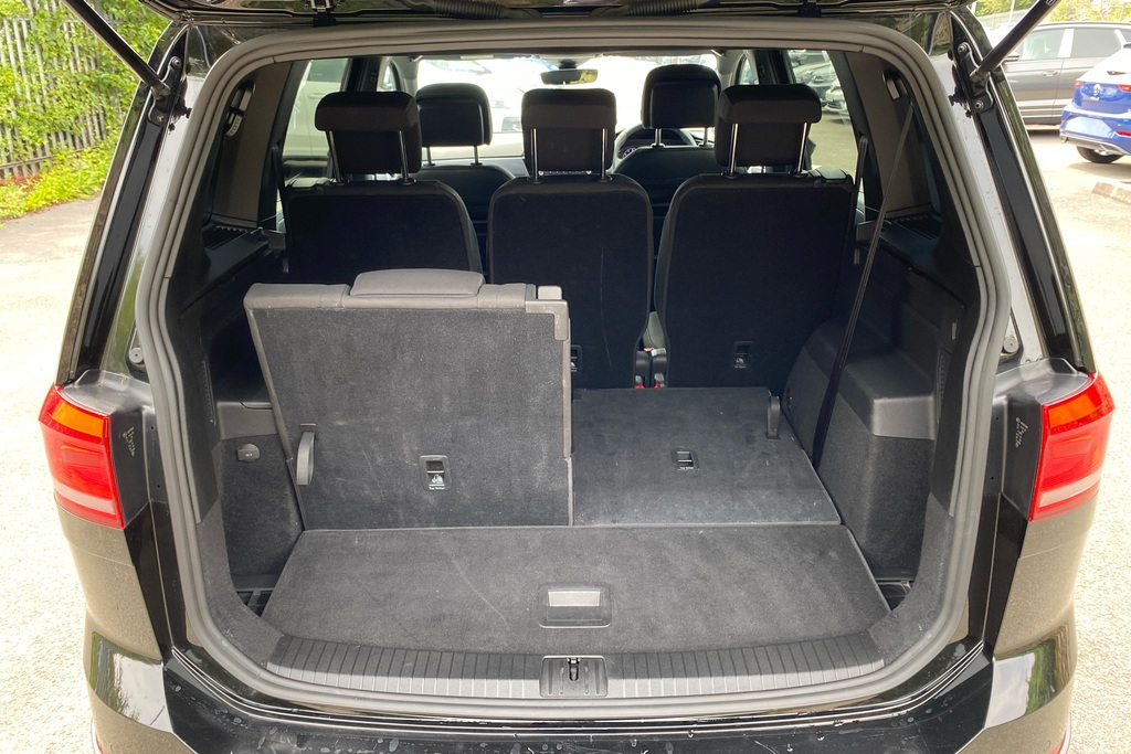 Volkswagen Touran Touran 1.5 Tsi Evo Match Silver #12