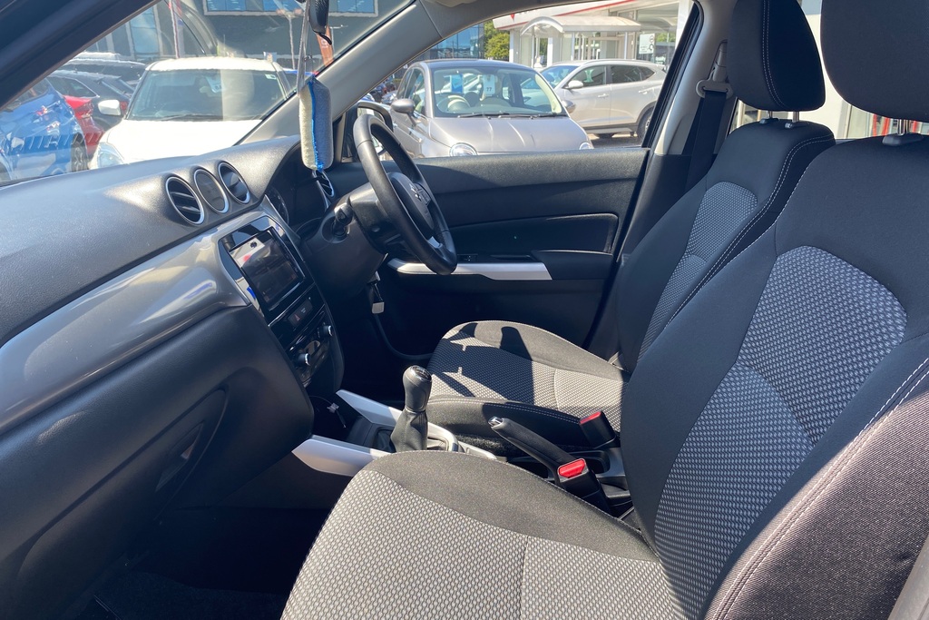 Suzuki Vitara 1.6 Sz-t Black #6