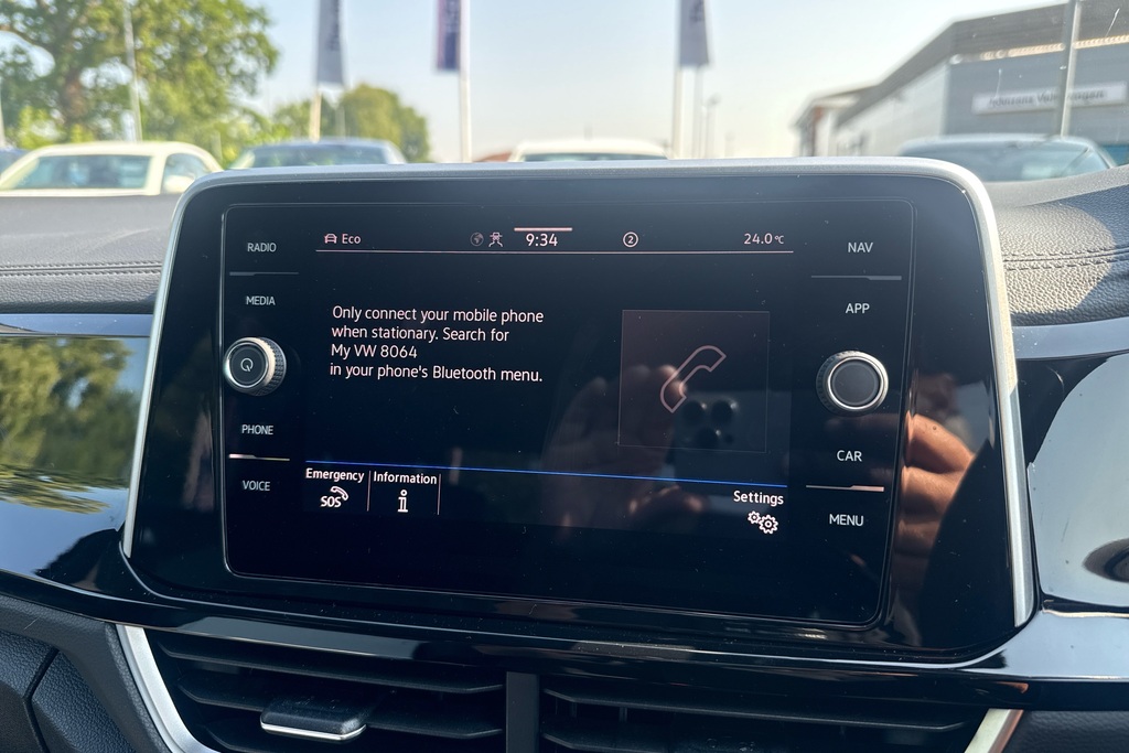 Volkswagen T-Roc Style 1.5 Tsi 150Ps 6-Speed Black #32