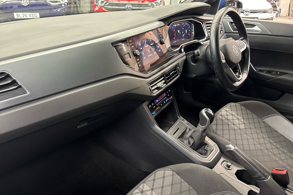 Volkswagen Polo 1.0 Tsi R-line FD23UUS Blue #2