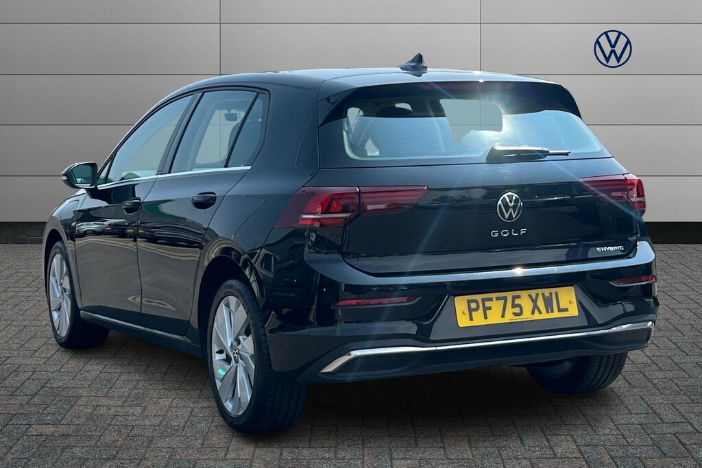 Volkswagen Golf 1.5 Tsi 204 Style Ehybrid Dsg PF75XWL Black #3