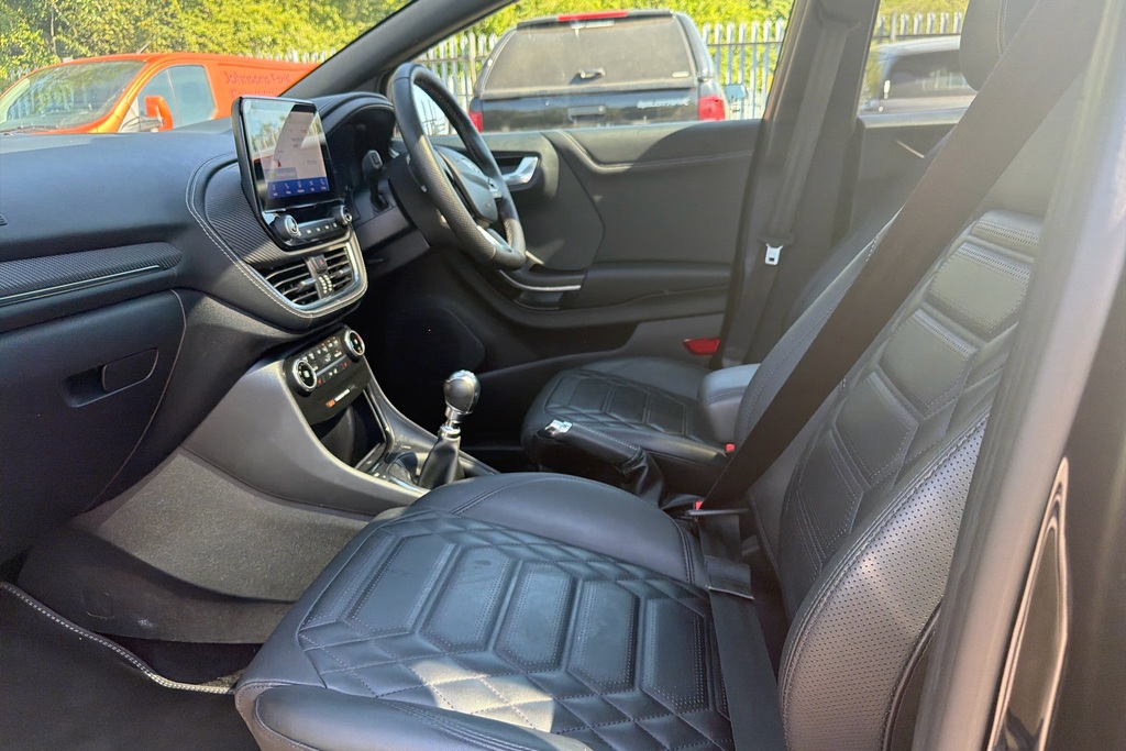 Ford Puma St-line Vignale EO73WVB Black #6