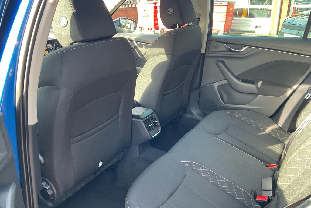 Skoda Kamiq 1.0 Tsi Se Drive Suv Dsg Euro 6 Ss Black #37
