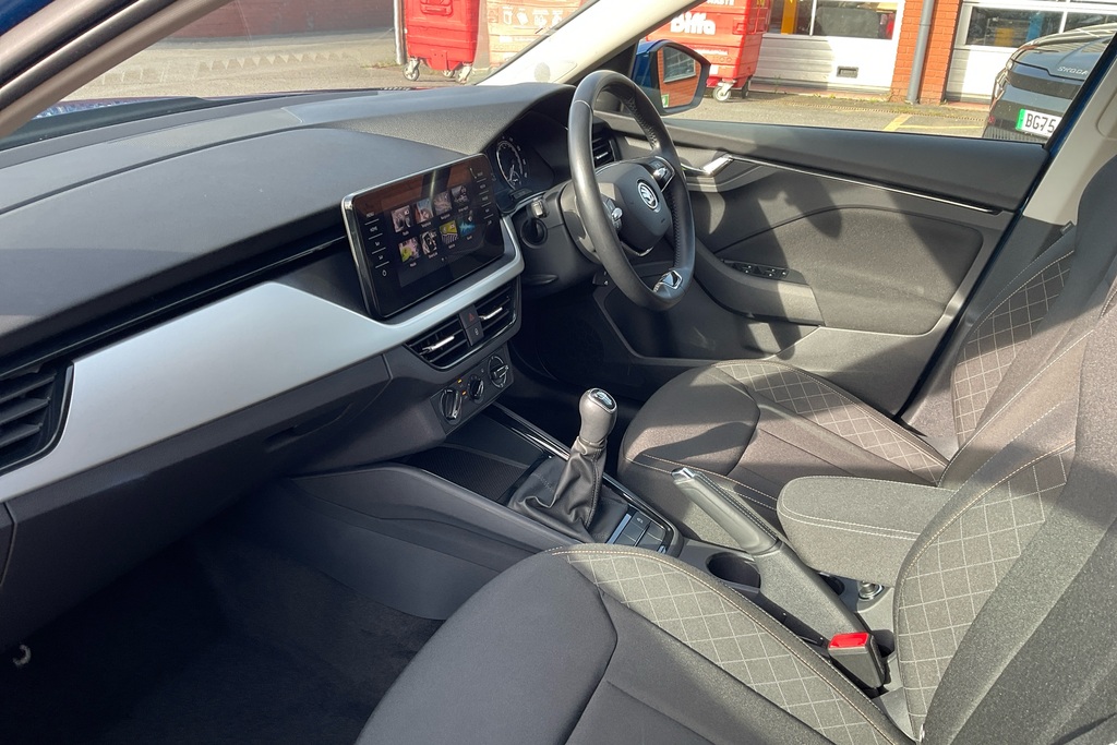 Skoda Kamiq 1.0 Tsi 95 Se Drive Blue #2