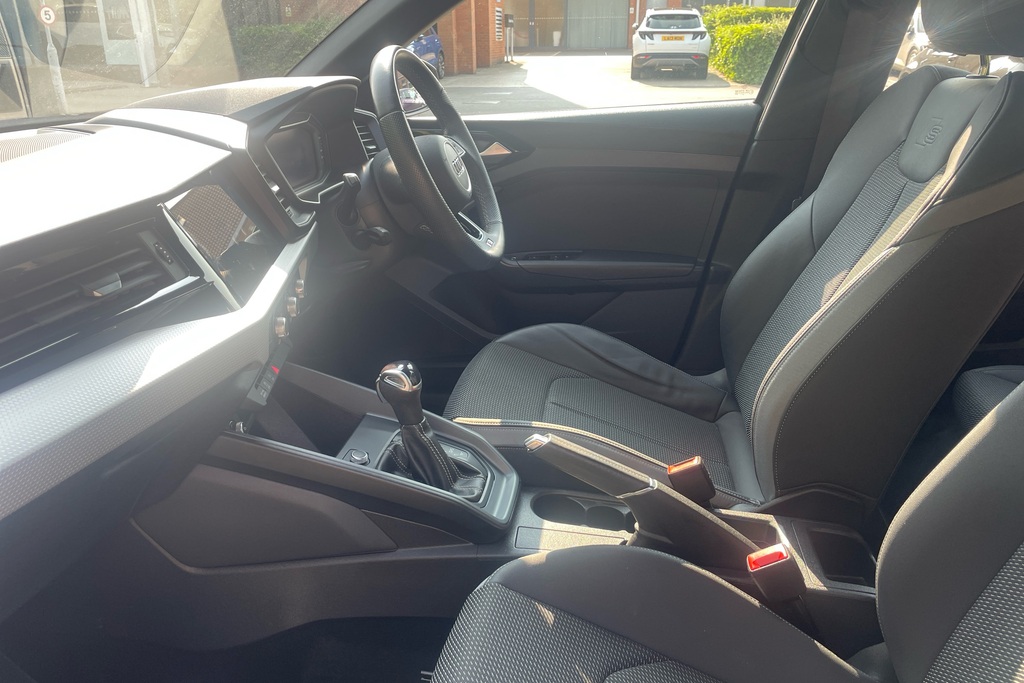 Audi A1 30 Tfsi 110 S Line S Tronic LL23GHZ Grey #6