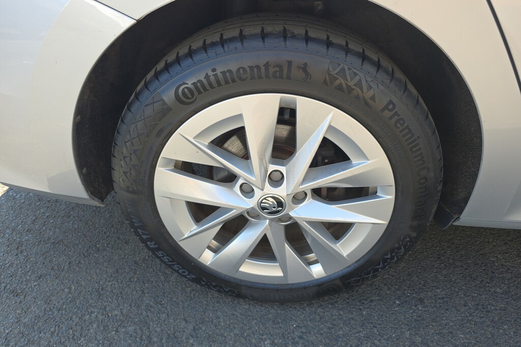 Skoda Octavia 1.4 Tsi Iv Se Technology Dsg Silver #5