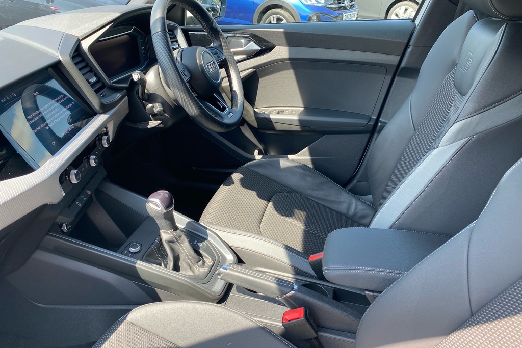 Audi A1 25 Tfsi S Line S Tronic White #2