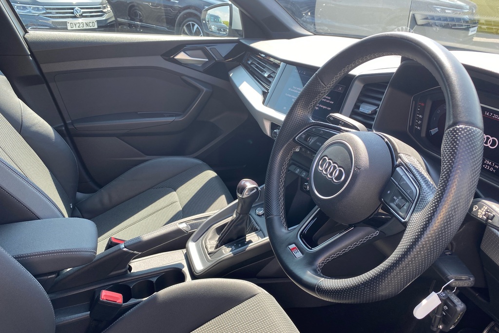 Audi A1 25 Tfsi S Line S Tronic White #6