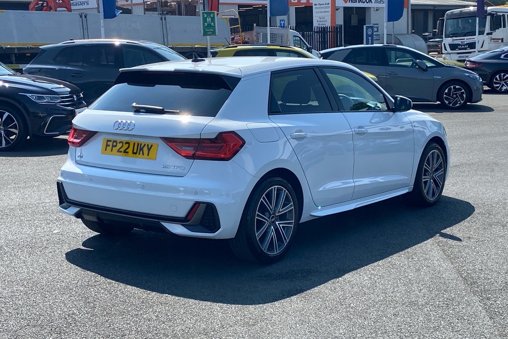 Audi A1 Technik White #18