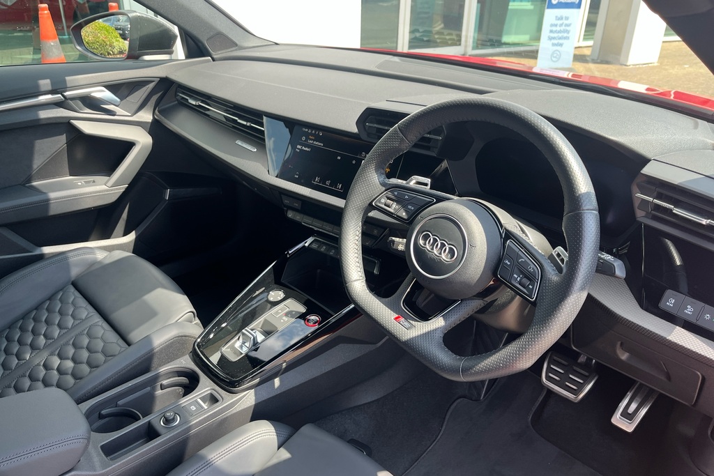 Audi RS3 Rs 3 Tfsi Quattro Carbon Black S Tronic Red #6