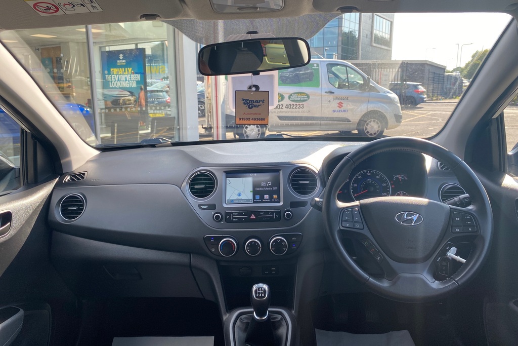 Hyundai I10 1.0 Play BV20UZL White #3