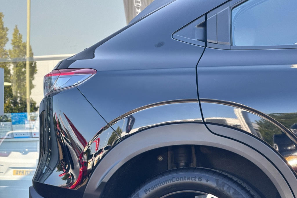 Honda Hr-V Elegance White #43