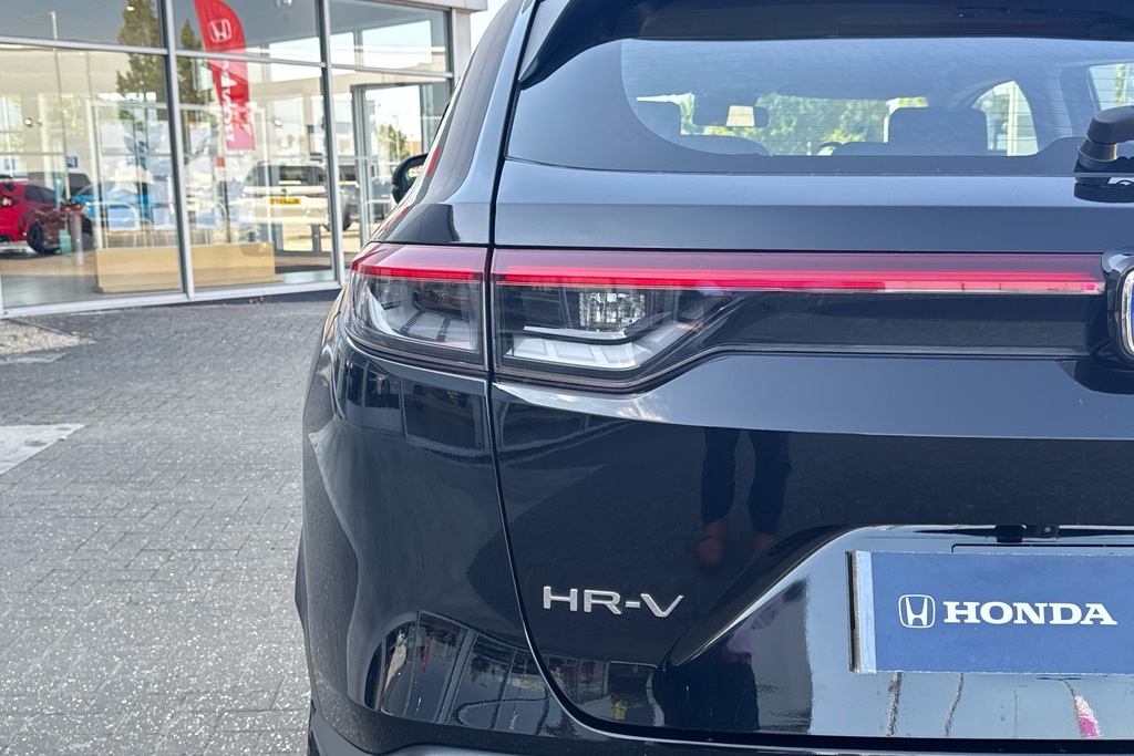 Honda Hr-V Elegance White #29
