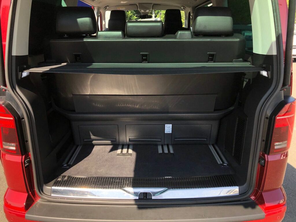 Volkswagen Caravelle Executive Dsg Red #27