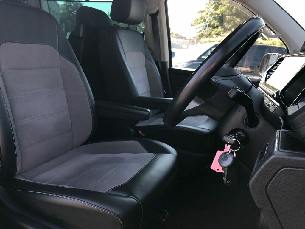 Volkswagen Caravelle Executive Dsg Red #18