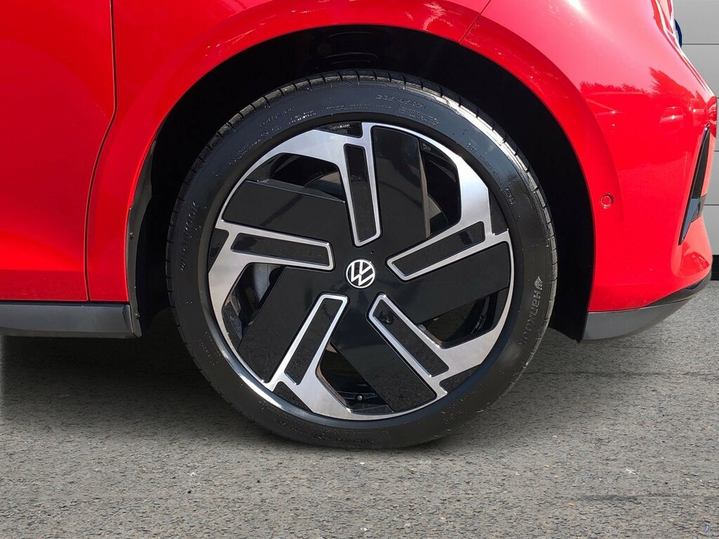 Volkswagen ID.Buzz 250Kw Gtx Pro 86Kwh 4Motion Lwb 7 Seat Red #6