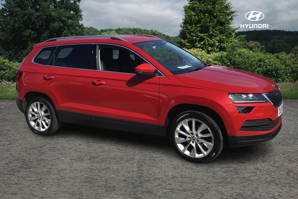 Skoda Karoq Se Technology White #8