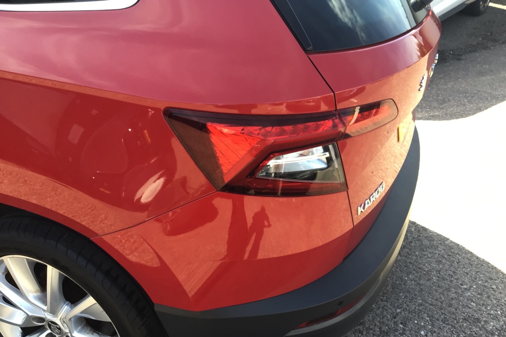 Skoda Karoq Se Technology White #47