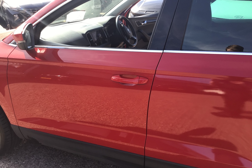 Skoda Karoq Se Technology White #48