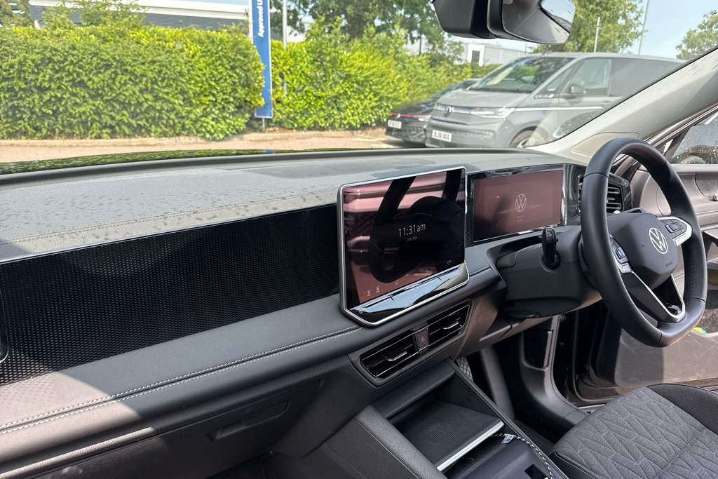 Volkswagen Tiguan 1.5 Etsi 150 Match Dsg BG26SPV Black #2