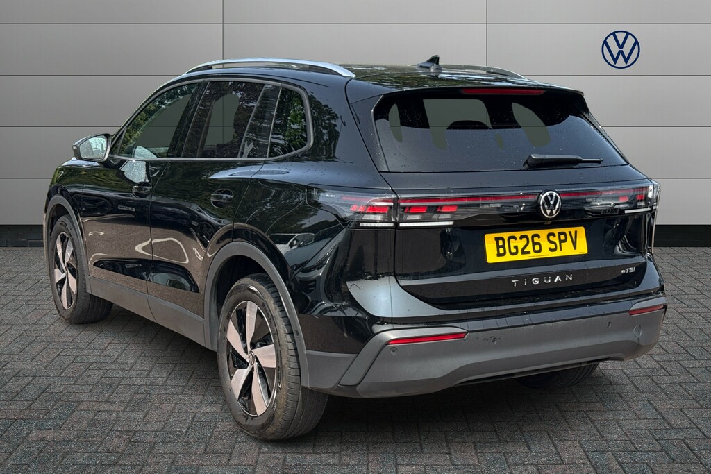 Volkswagen Tiguan 1.5 Etsi 150 Match Dsg BG26SPV Black #3