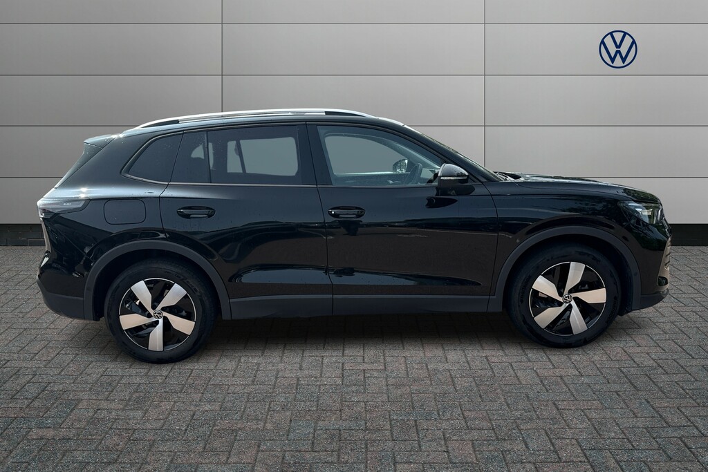 Volkswagen Tiguan 1.5 Etsi 150 Match Dsg BG26SPV Black #4