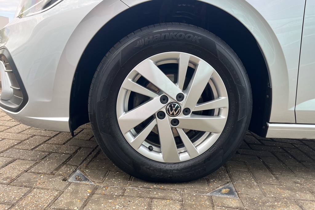 Volkswagen Polo 1.0 Tsi Life VGZ8902 Silver #5