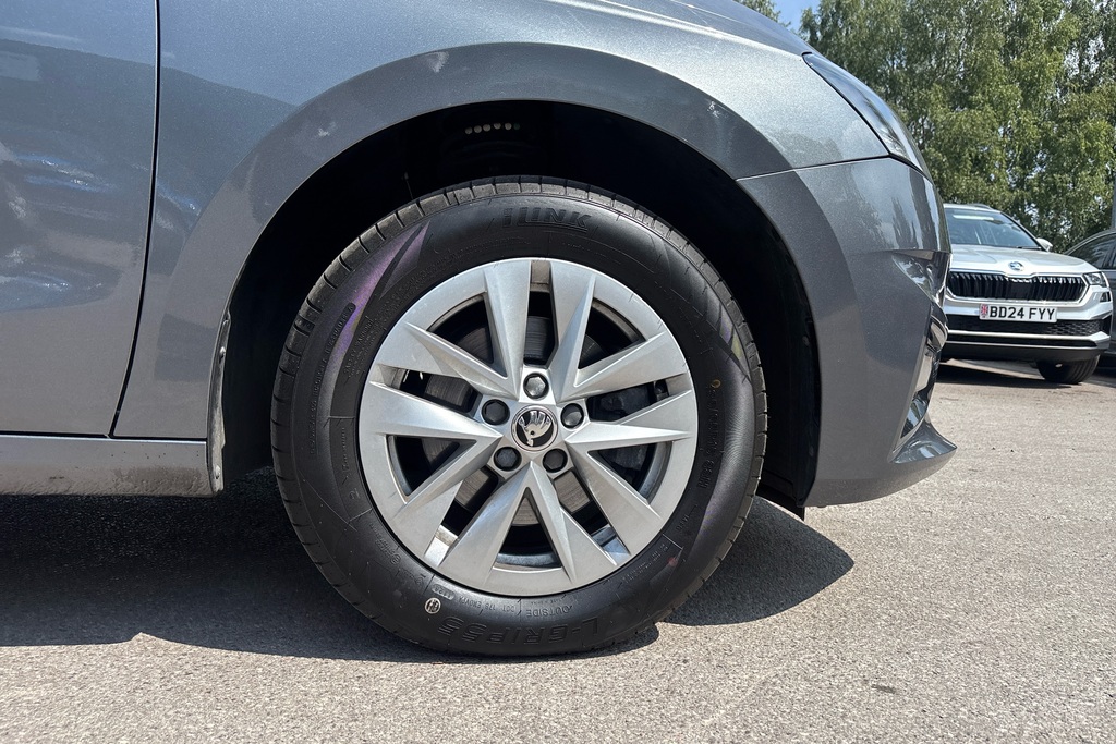 Skoda Fabia 1.0 Tsi 116 Se Edition Grey #5