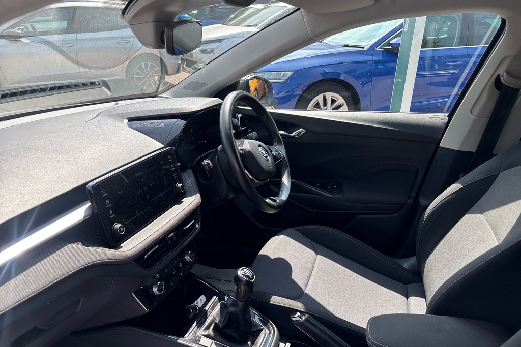 Skoda Fabia 1.0 Tsi 116 Se Edition Grey #2