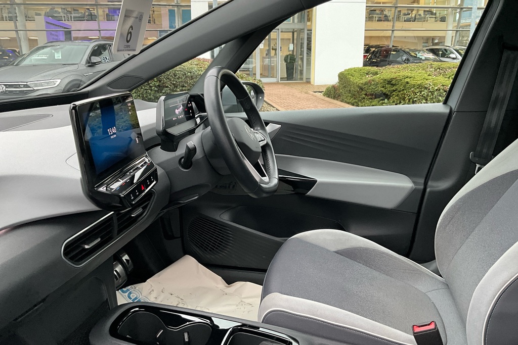 Volkswagen ID.3 150Kw Family Pro Performance 58Kwh Grey #2