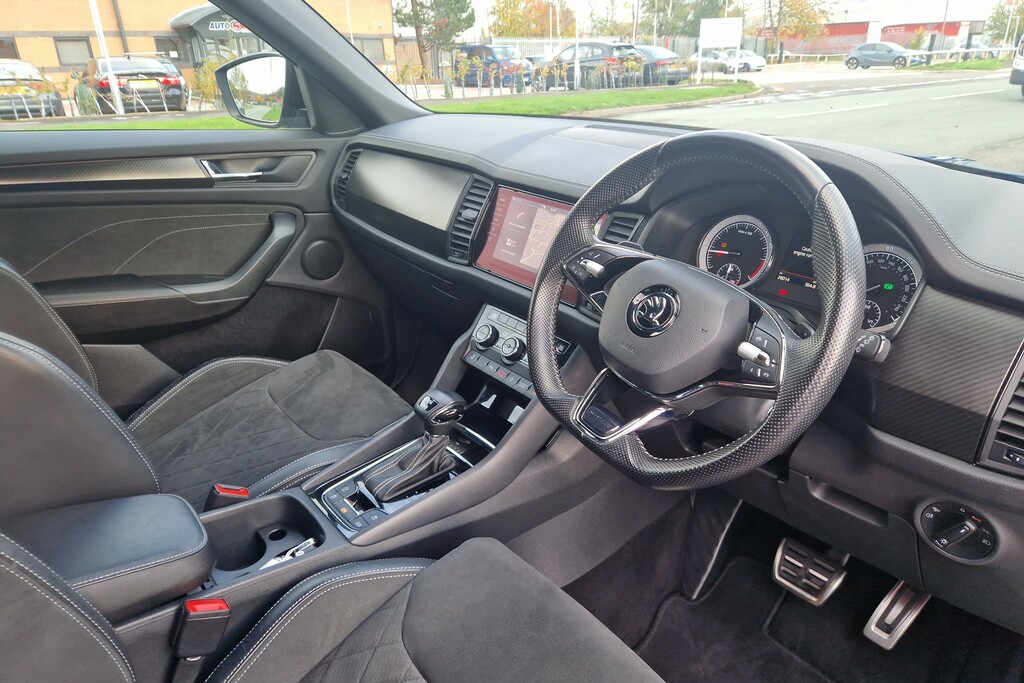 Skoda Kodiaq 2.0 Tdi Sport Line 4X4 Dsg 7 Seat Blue #6