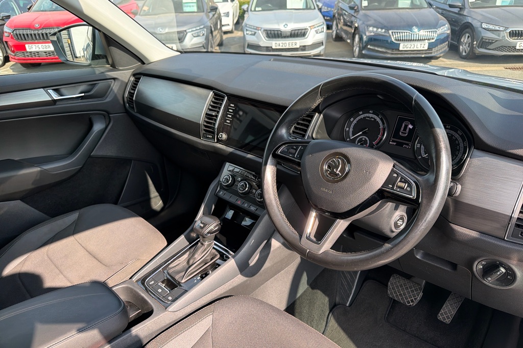 Skoda Kodiaq 1.5 Tsi Se Dsg Silver #6
