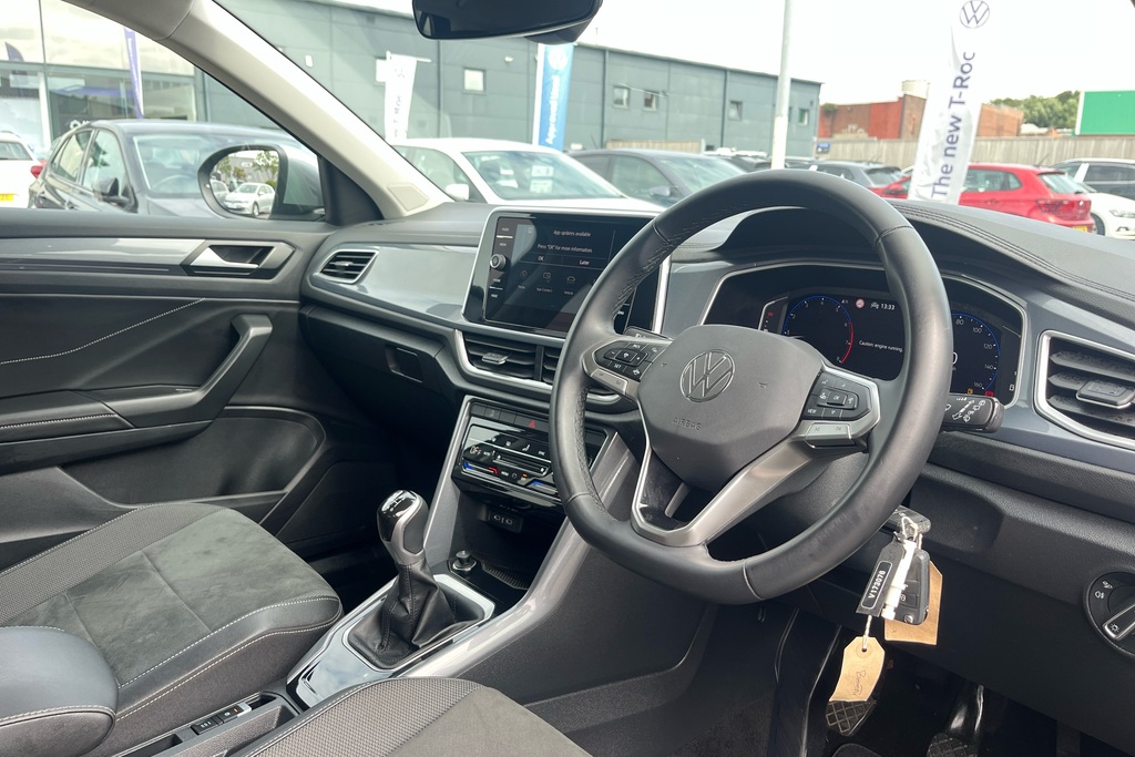 Volkswagen T-Roc 1.5 Tsi Style GD25HTE Silver #6