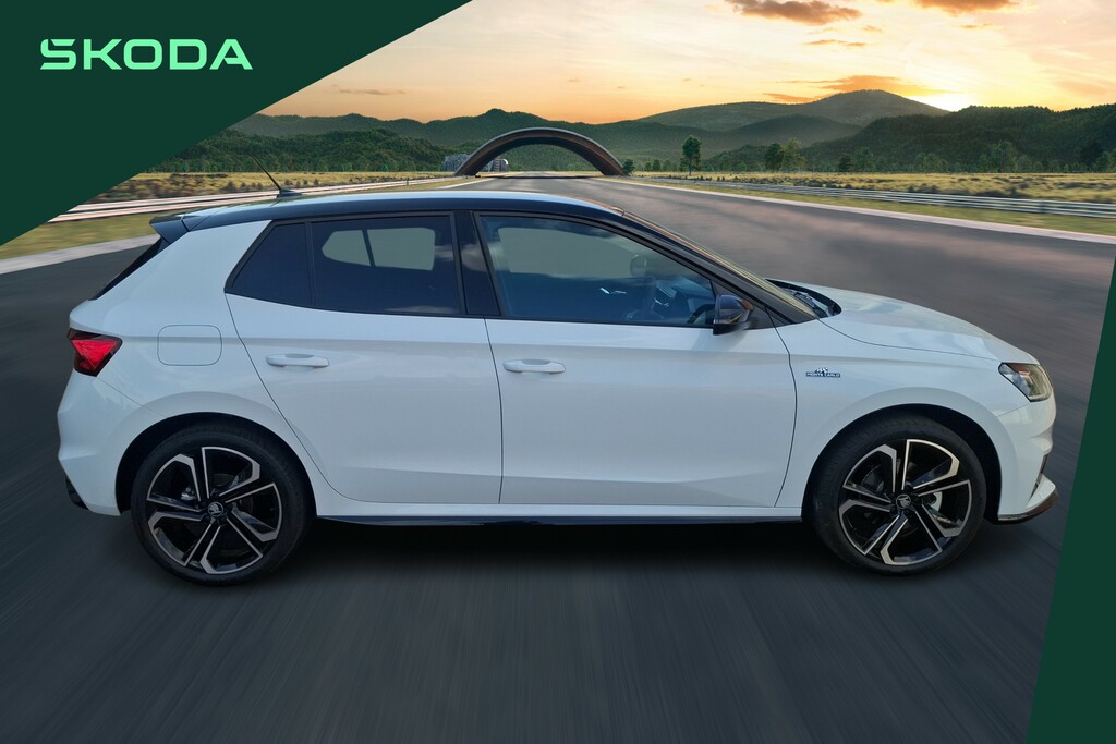 Skoda Fabia 1.5 Tsi 150 Monte Carlo Edition Dsg VK26XAY White #4