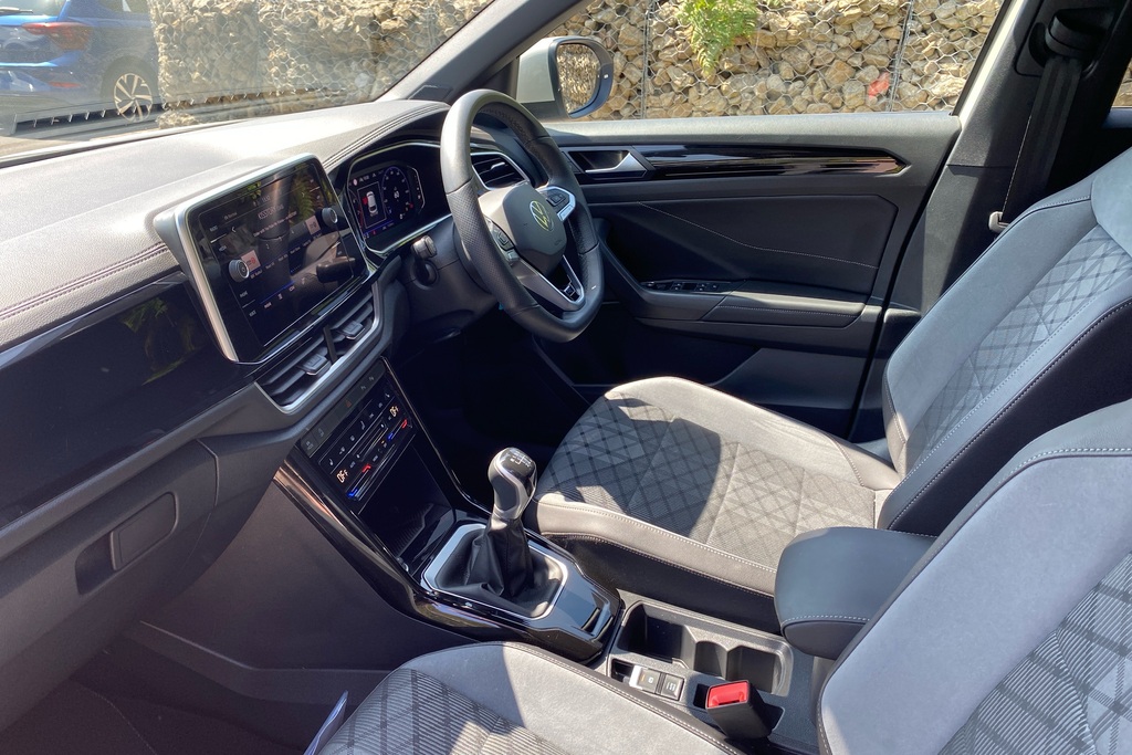 Volkswagen T-Roc 1.5 Tsi R-line GD25KZW Grey #2