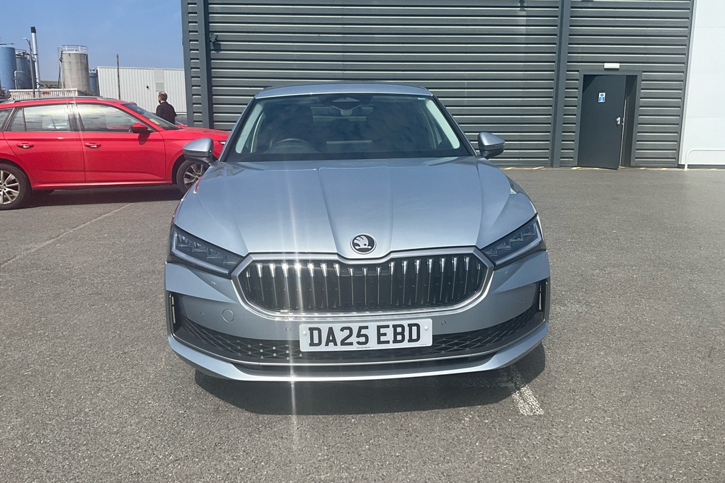 Skoda Superb 1.5 Tsi E-tec Se Technology Dsg Black #25