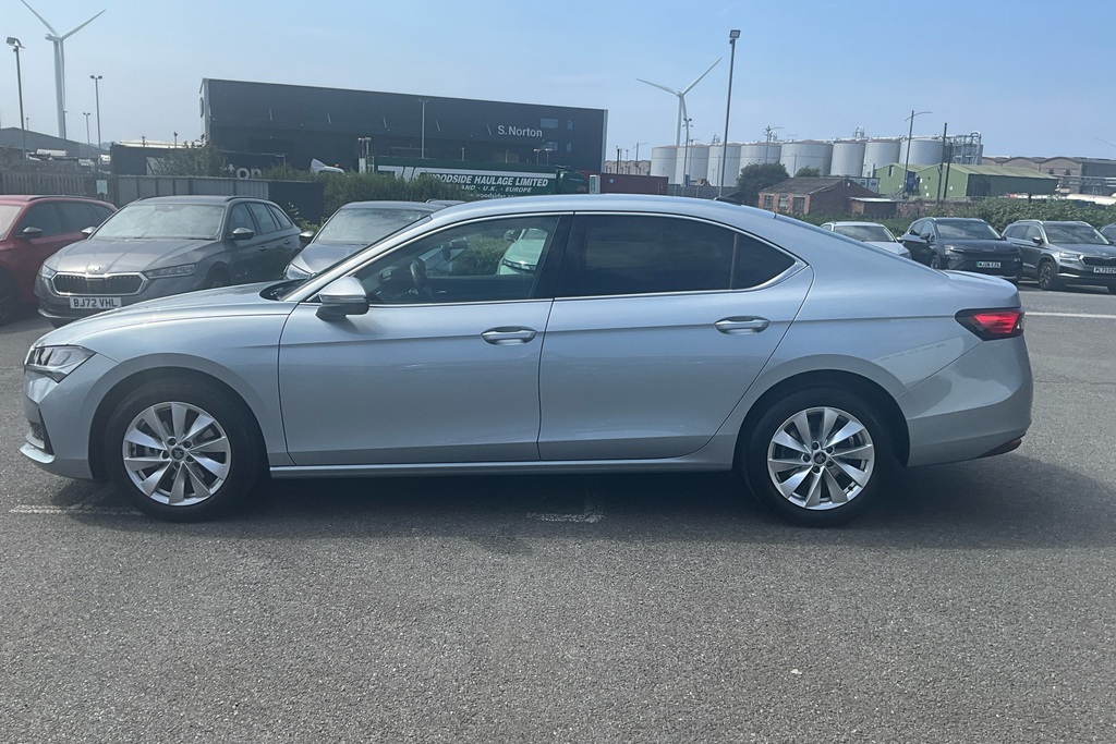 Skoda Superb 1.5 Tsi E-tec Se Technology Dsg Black #21