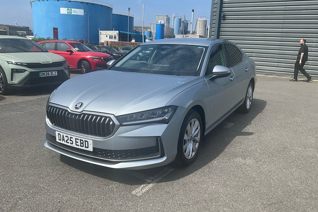 Skoda Superb 1.5 Tsi E-tec Se Technology Dsg Black #24