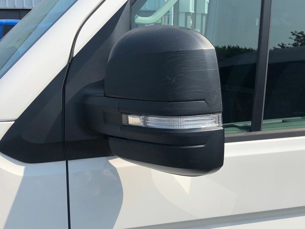 Volkswagen Crafter Cr35 Panel Van Commerce Mwb 140 Ps 2.0 Tdi 8Sp Aut Grey #16