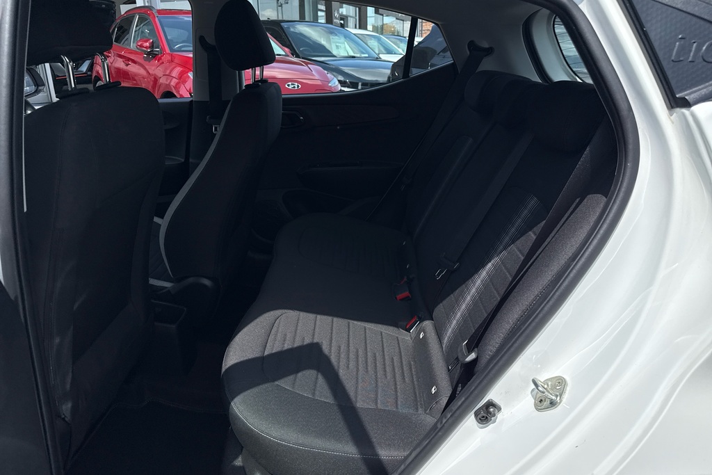 Hyundai I10 Premium Silver #12