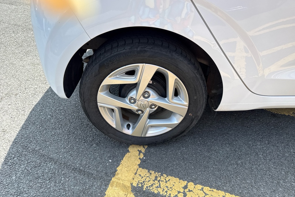 Hyundai I10 Premium Silver #18