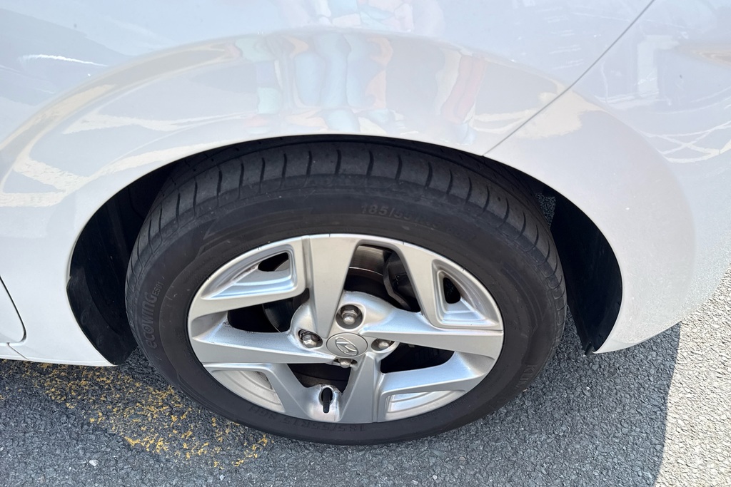 Hyundai I10 Premium Silver #17