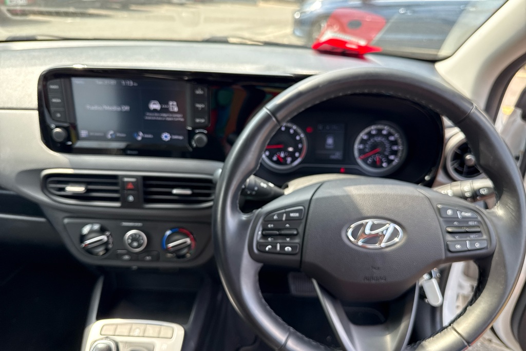 Hyundai I10 Mpi Se Connect White #3