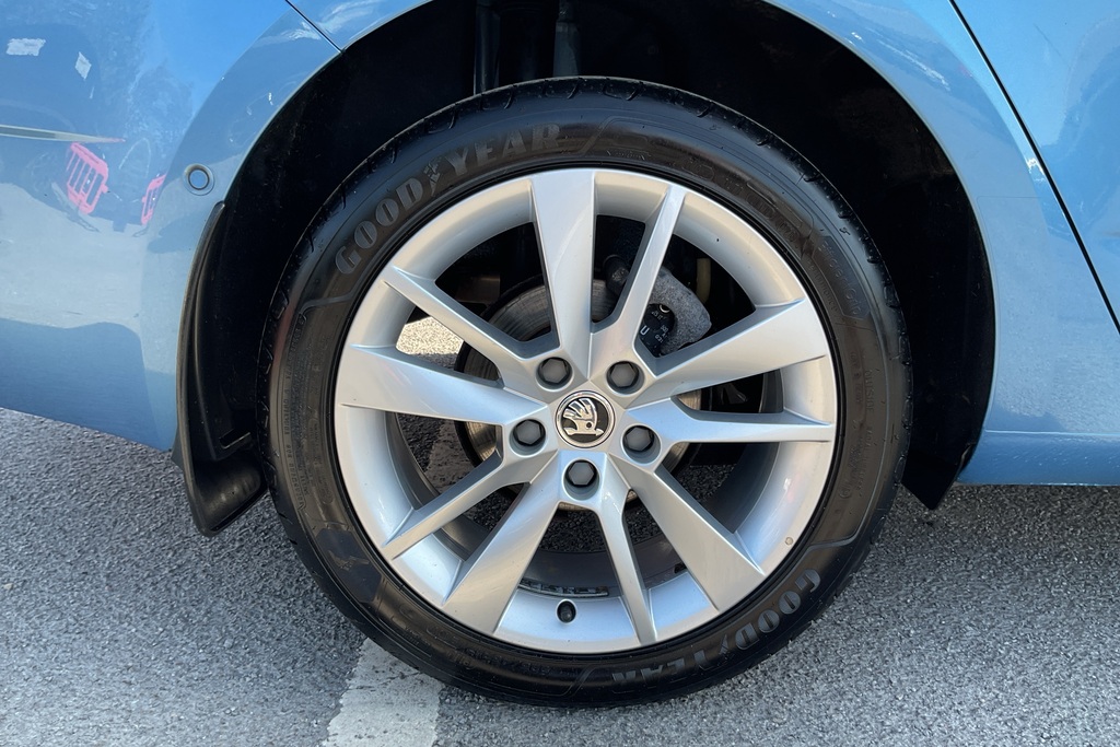 Skoda Octavia 1.5 Tsi Se L Dsg Blue #5