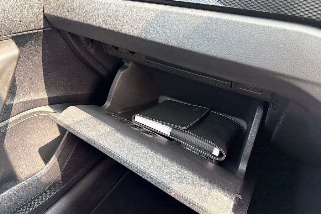 Volkswagen Polo Hatchback Black #19