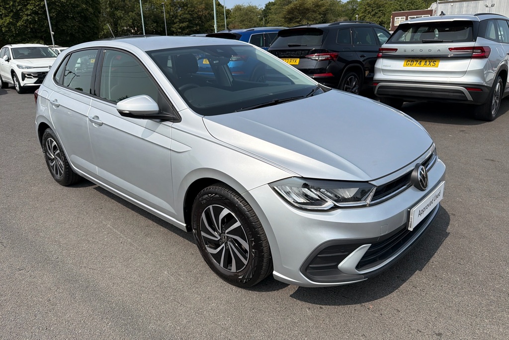 Volkswagen Polo Hatchback Black #26