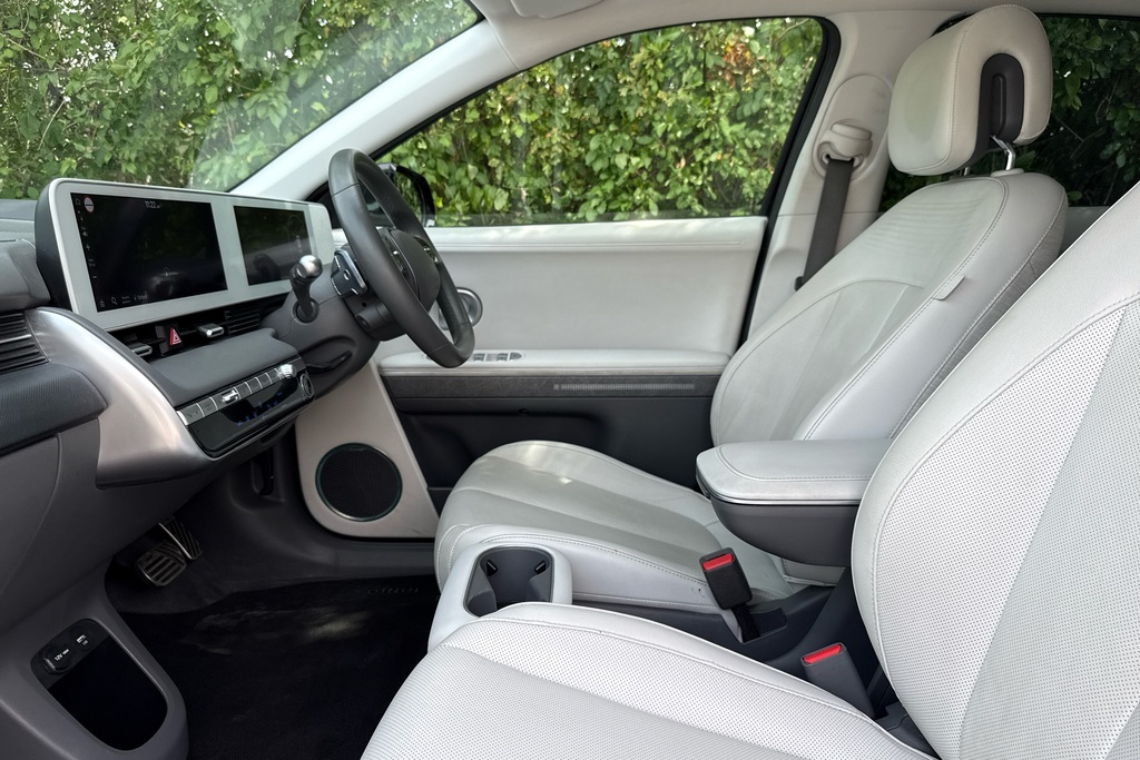 Hyundai Ioniq 5 Ultimate Black #6