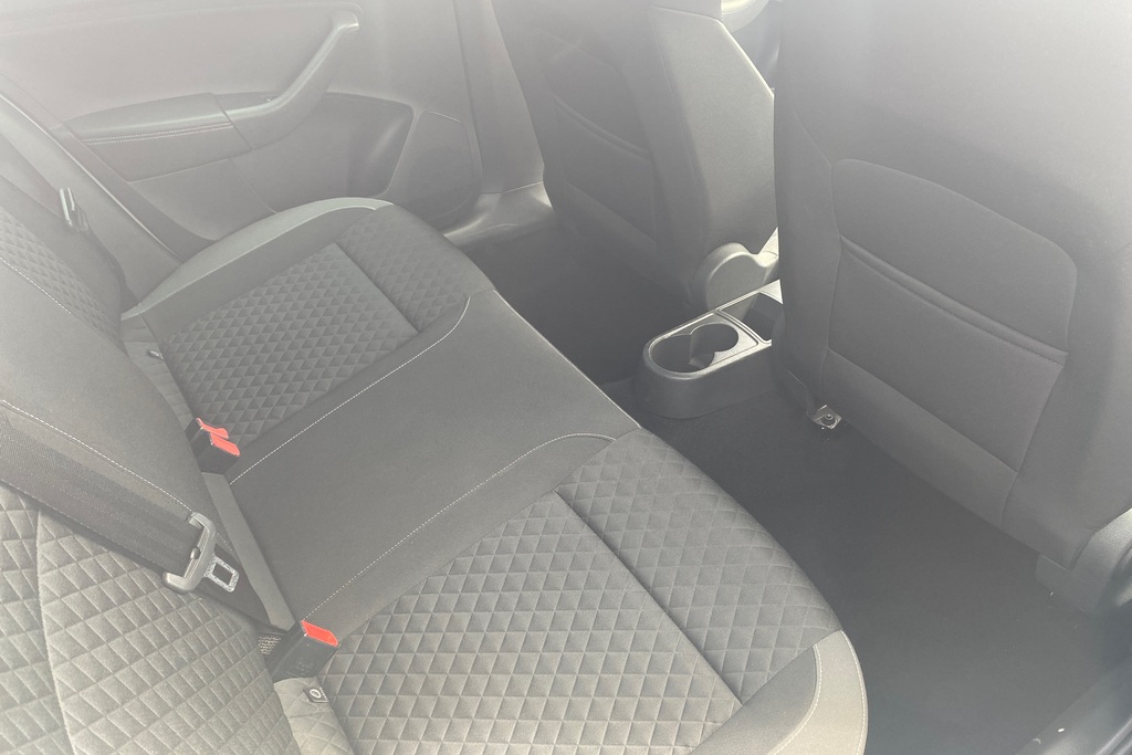 Skoda Rapid 1.2 Tsi 110Ps Sport Hatchback 5-Dr Black #25