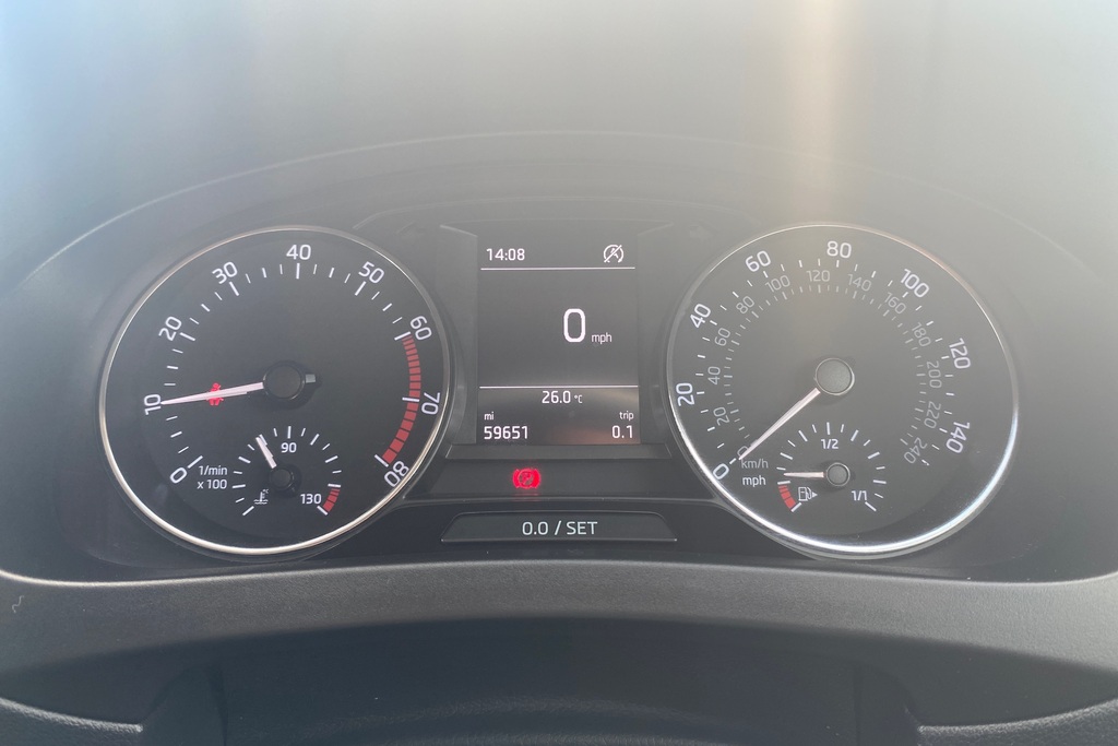 Skoda Rapid 1.2 Tsi 110Ps Sport Hatchback 5-Dr Black #13